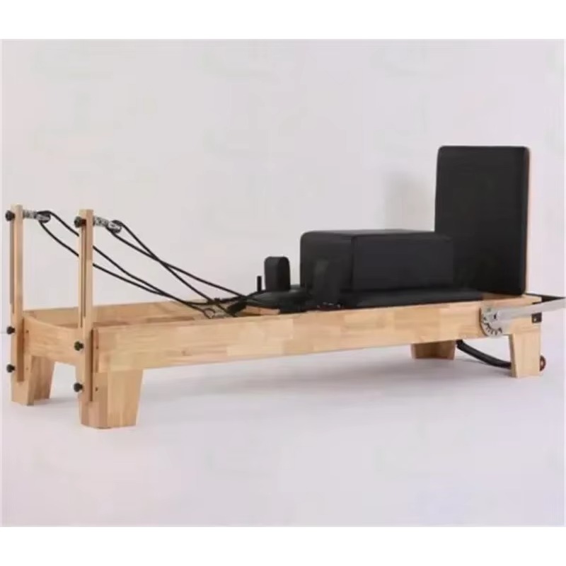 Lady Esercizio Yoga Studio Equ - Pilates And Yoga Studio recensione e prezzo